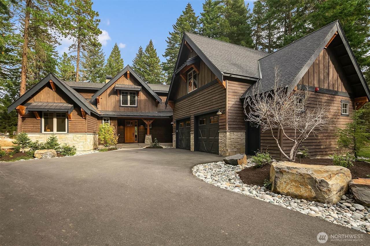 1380 Larkspur Loop - Photo 1