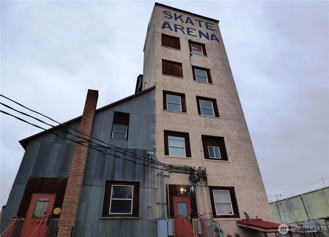 96 Pine Street - Photo 1
