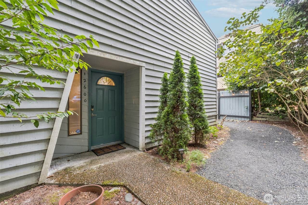 12600 42nd Street - Photo 1