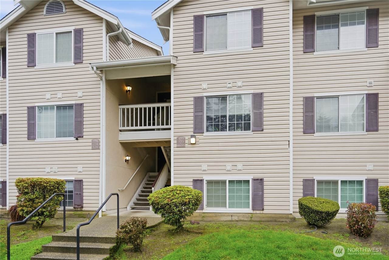 19230 Forest Park Drive - Photo 1