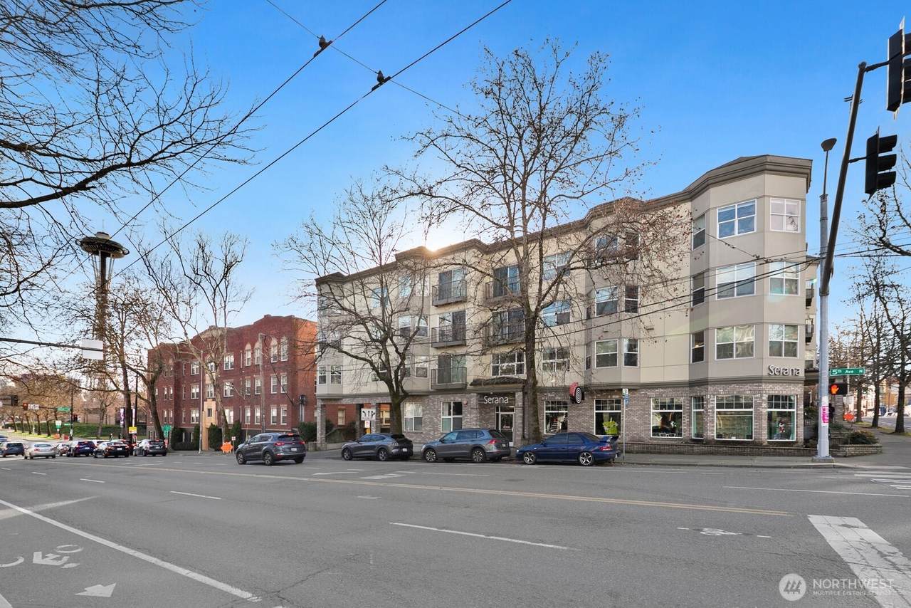 621 5 Avenue - Photo 1
