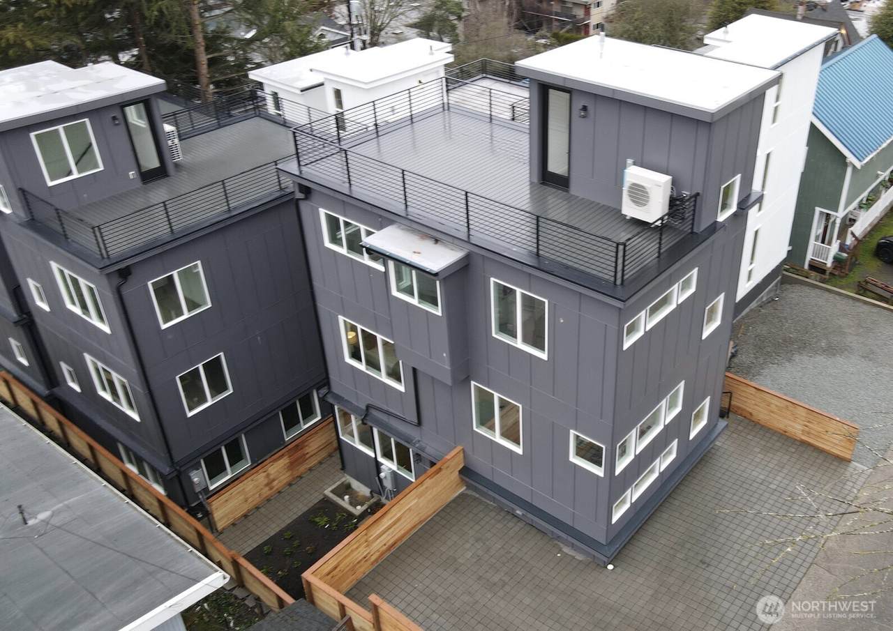 631 Emerson Street - Photo 1