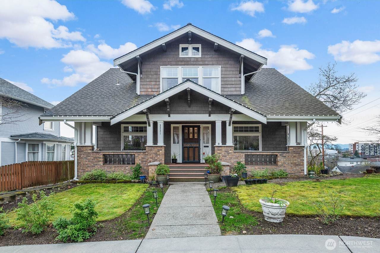 3231 Grand Avenue - Photo 1