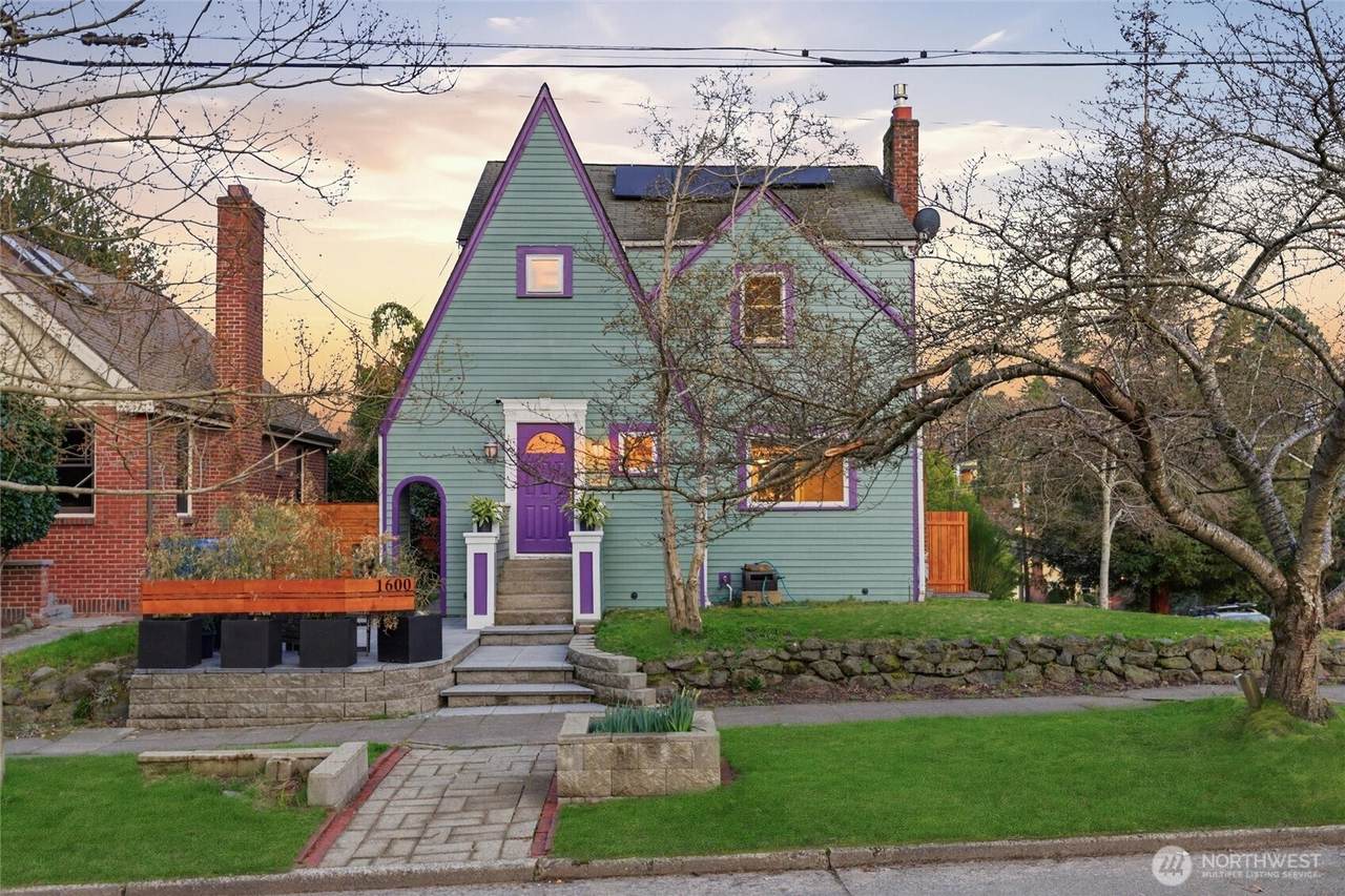 1600 27th Avenue - Photo 1