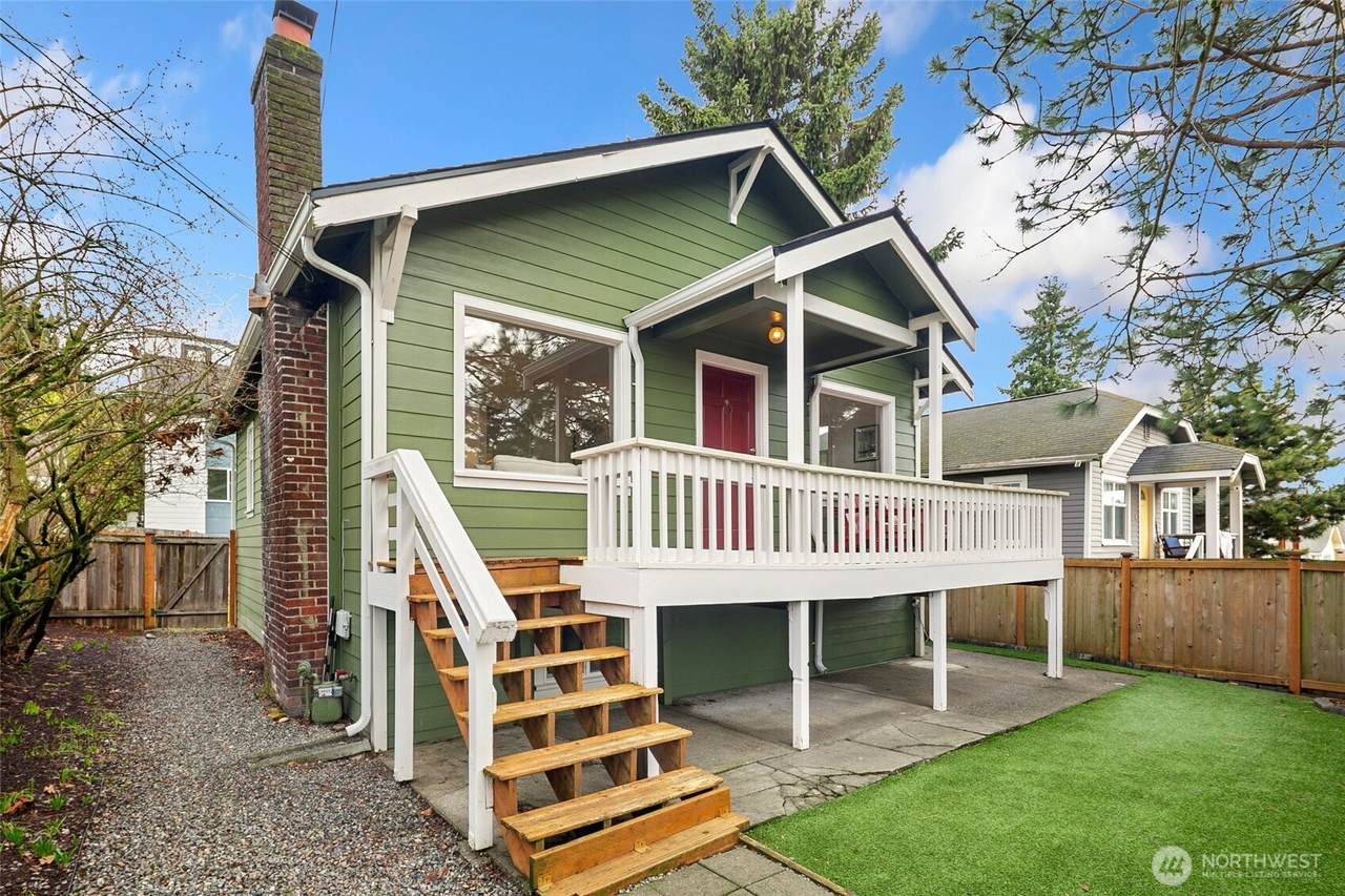 920 102nd Street - Photo 1