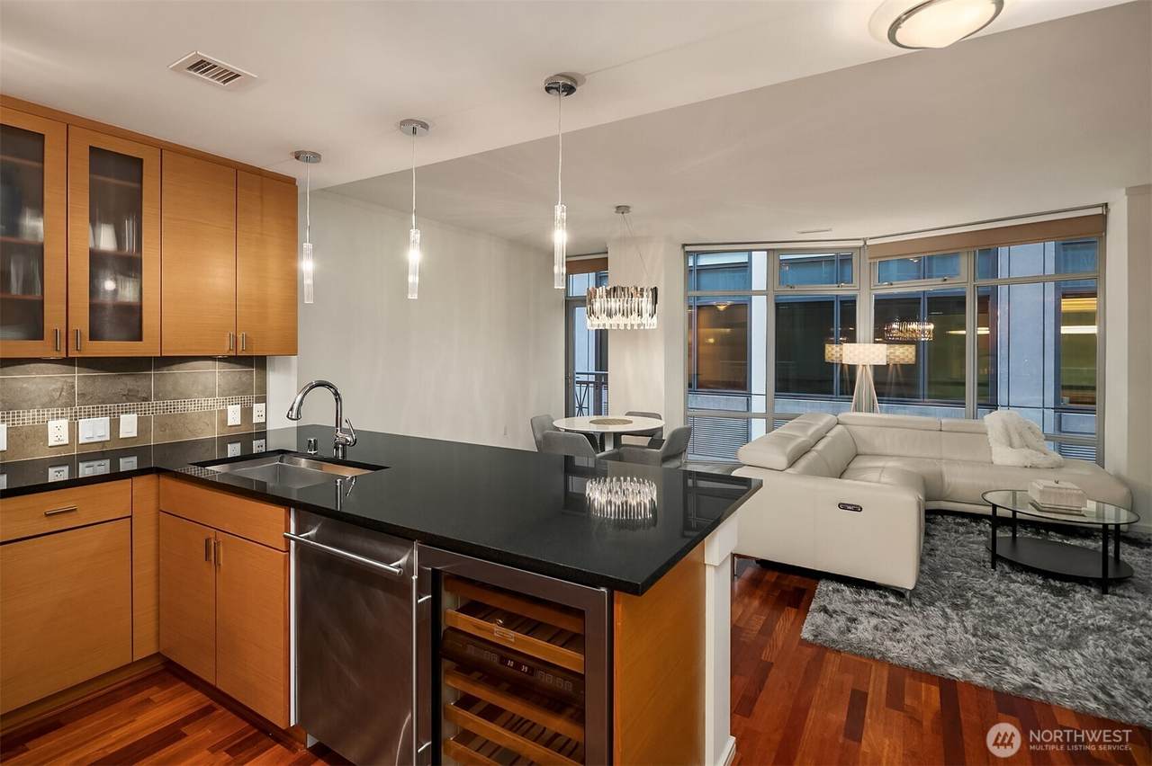 819 Virginia Street - Photo 1