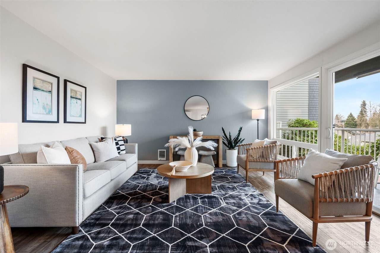 1111 Kirkland Avenue - Photo 1