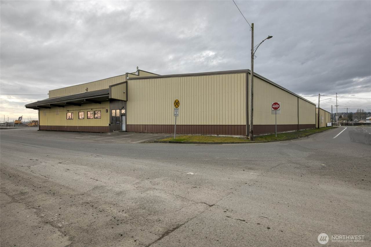 1200 Heron Street - Photo 1