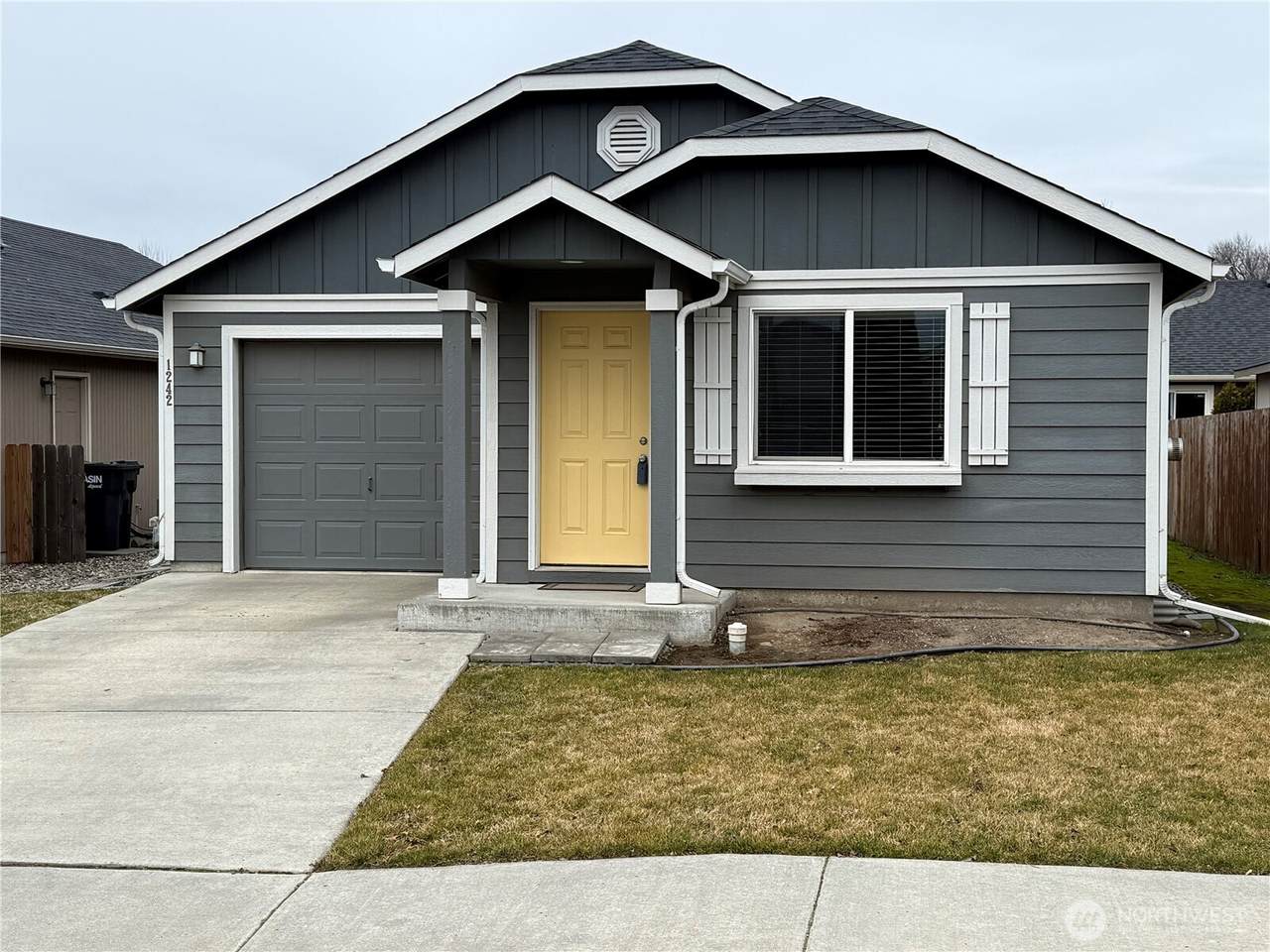 1242 Carver Street - Photo 1