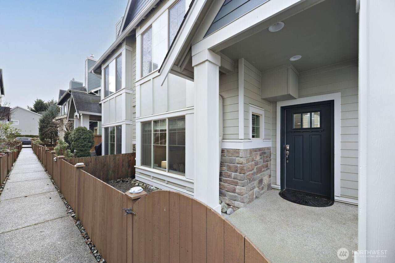 14513 15th Park - Photo 1