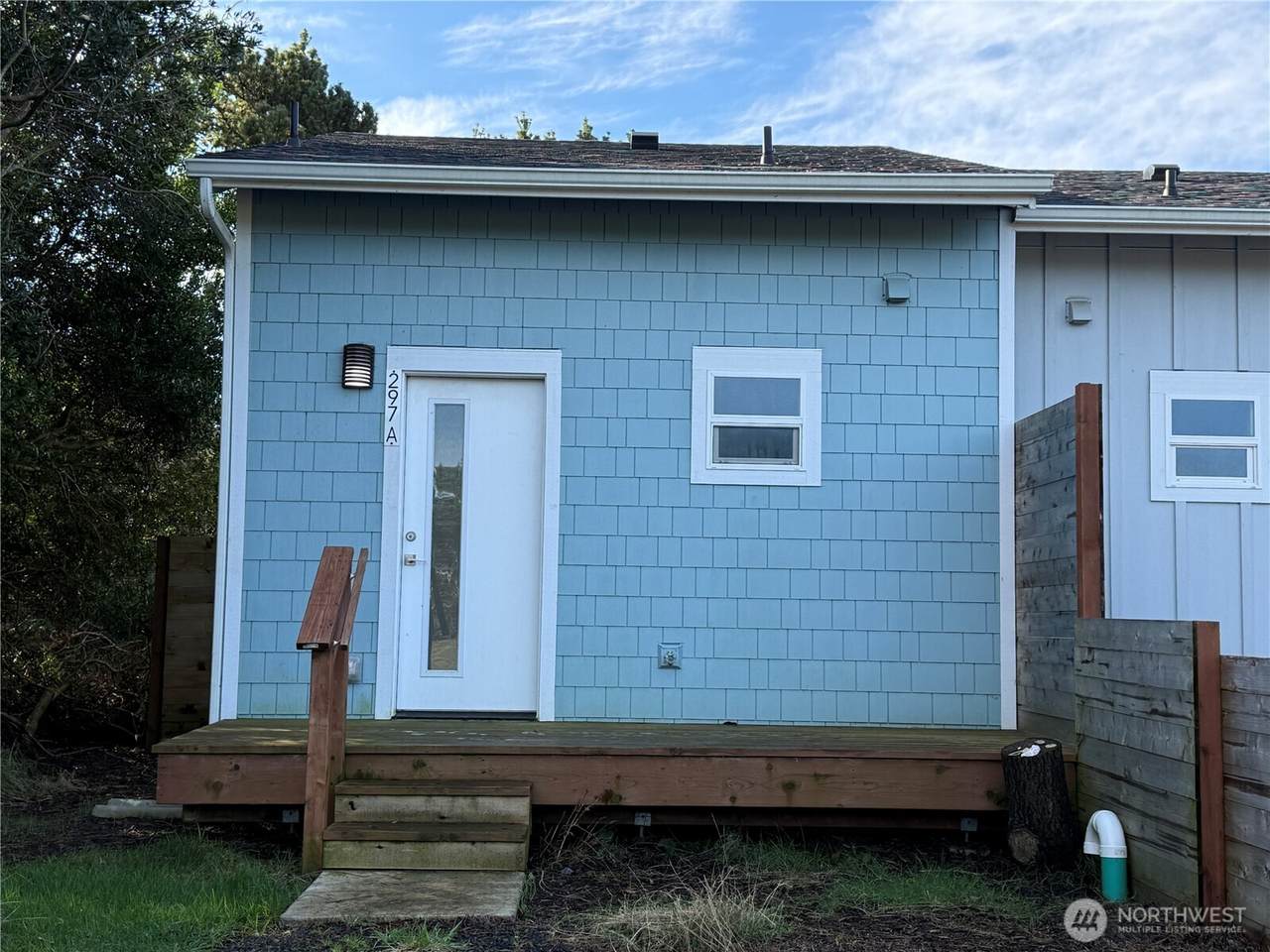 297 Marine View Drive - Photo 1