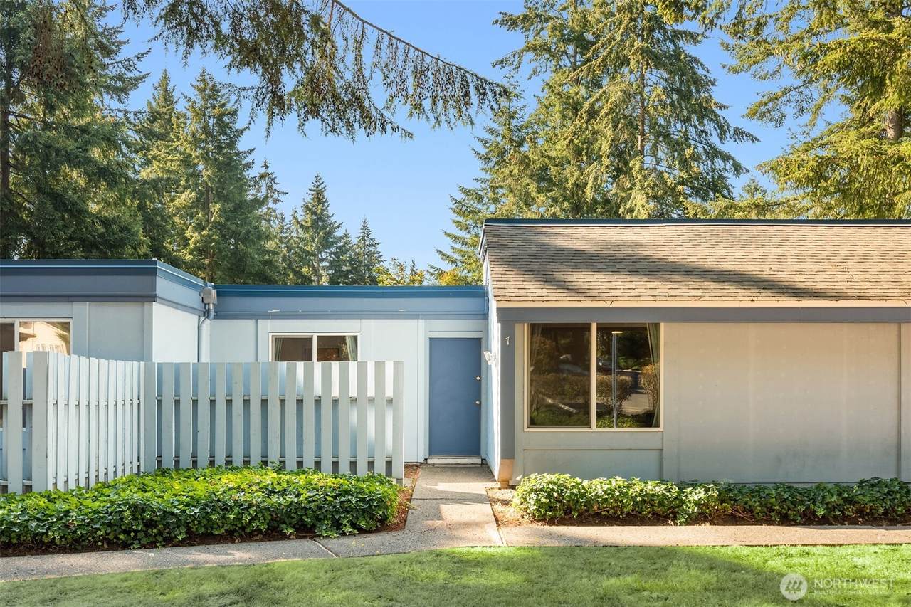 4308 Sunset Boulevard - Photo 1