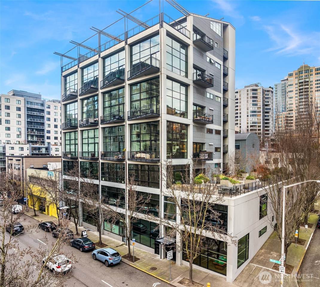80 Vine Street - Photo 1