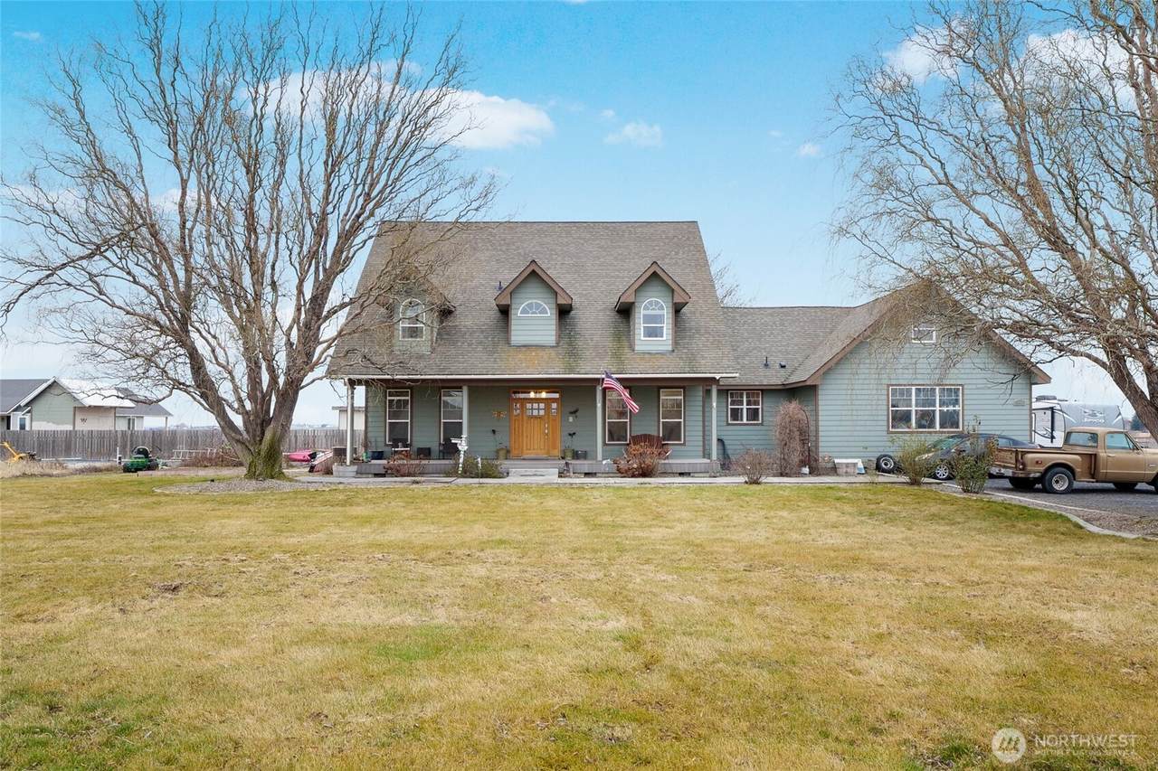4997 Road 7.5 - Photo 1
