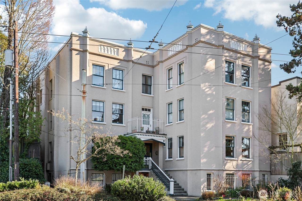 1508 10th Avenue - Photo 1