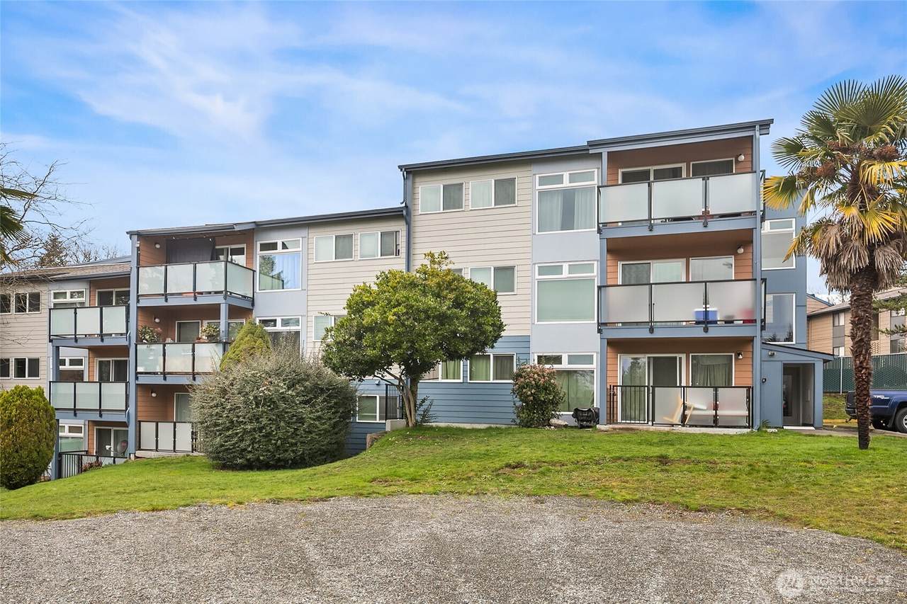 15156 65th Avenue - Photo 1