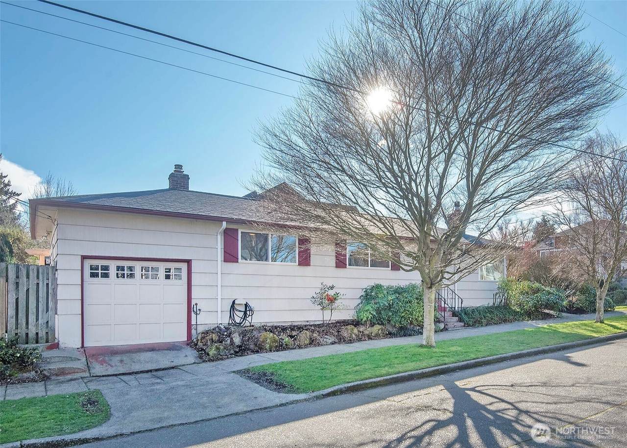 865 75th Street - Photo 1