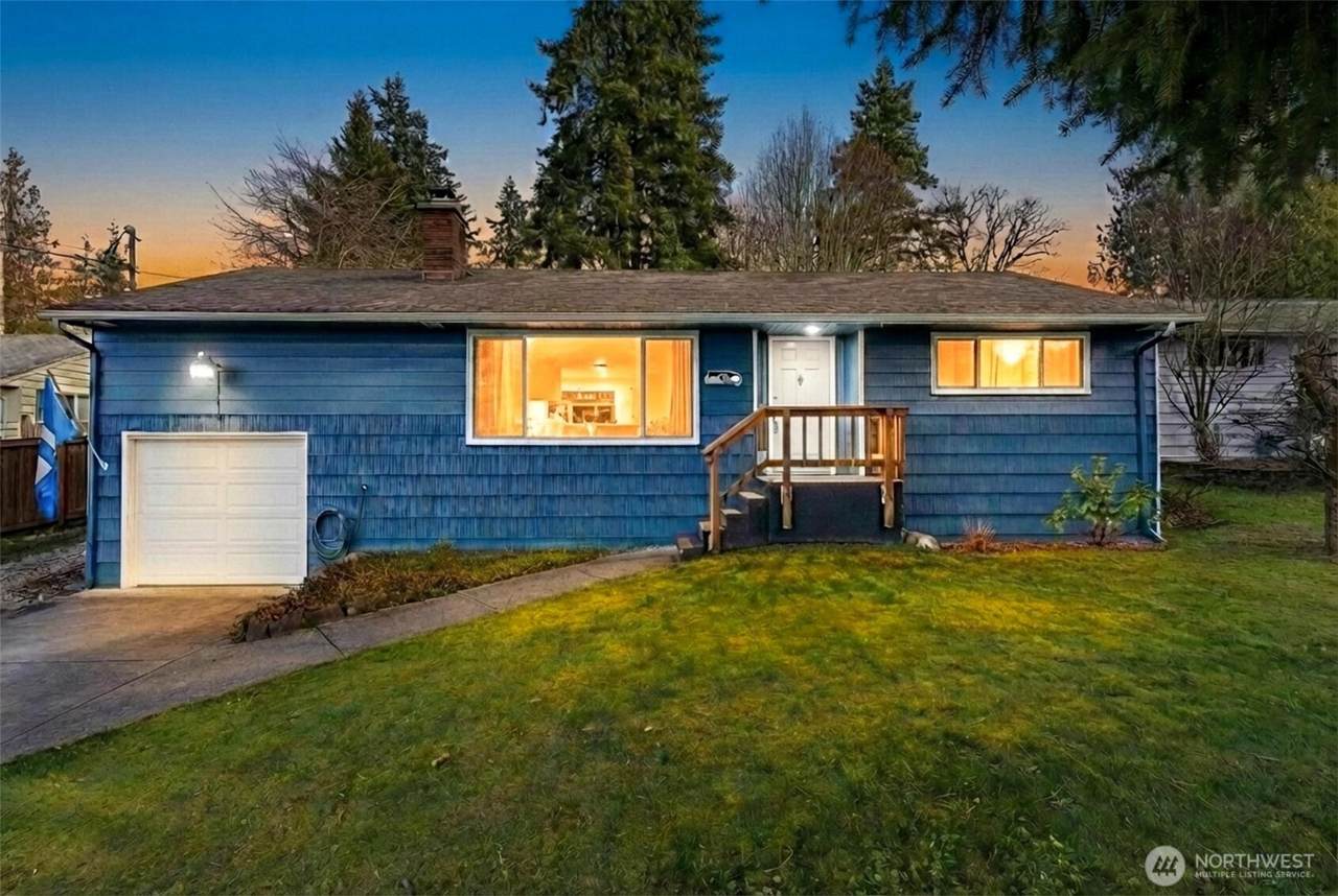 17103 44th Avenue - Photo 1