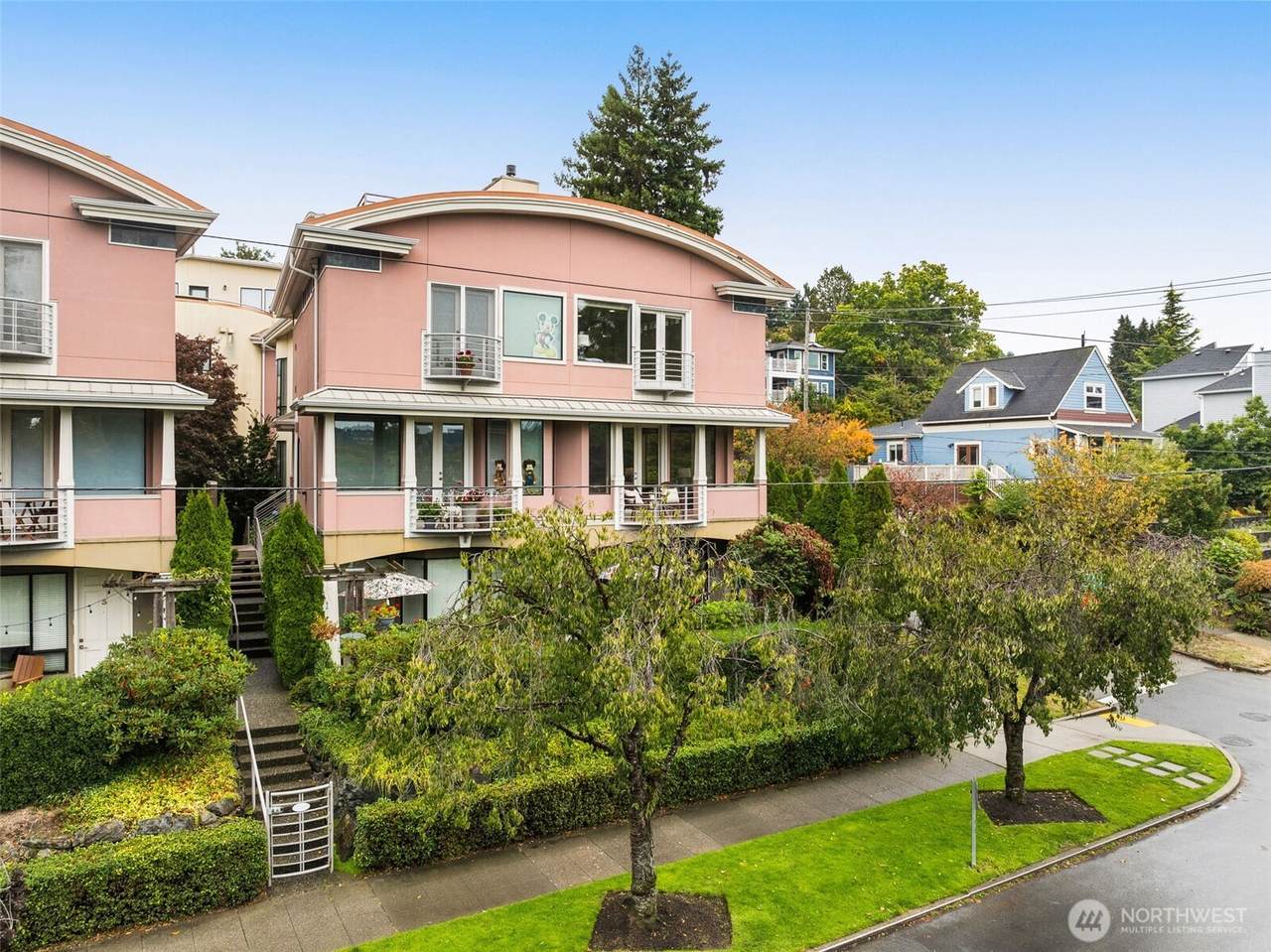 7700 Green Lake Drive - Photo 1