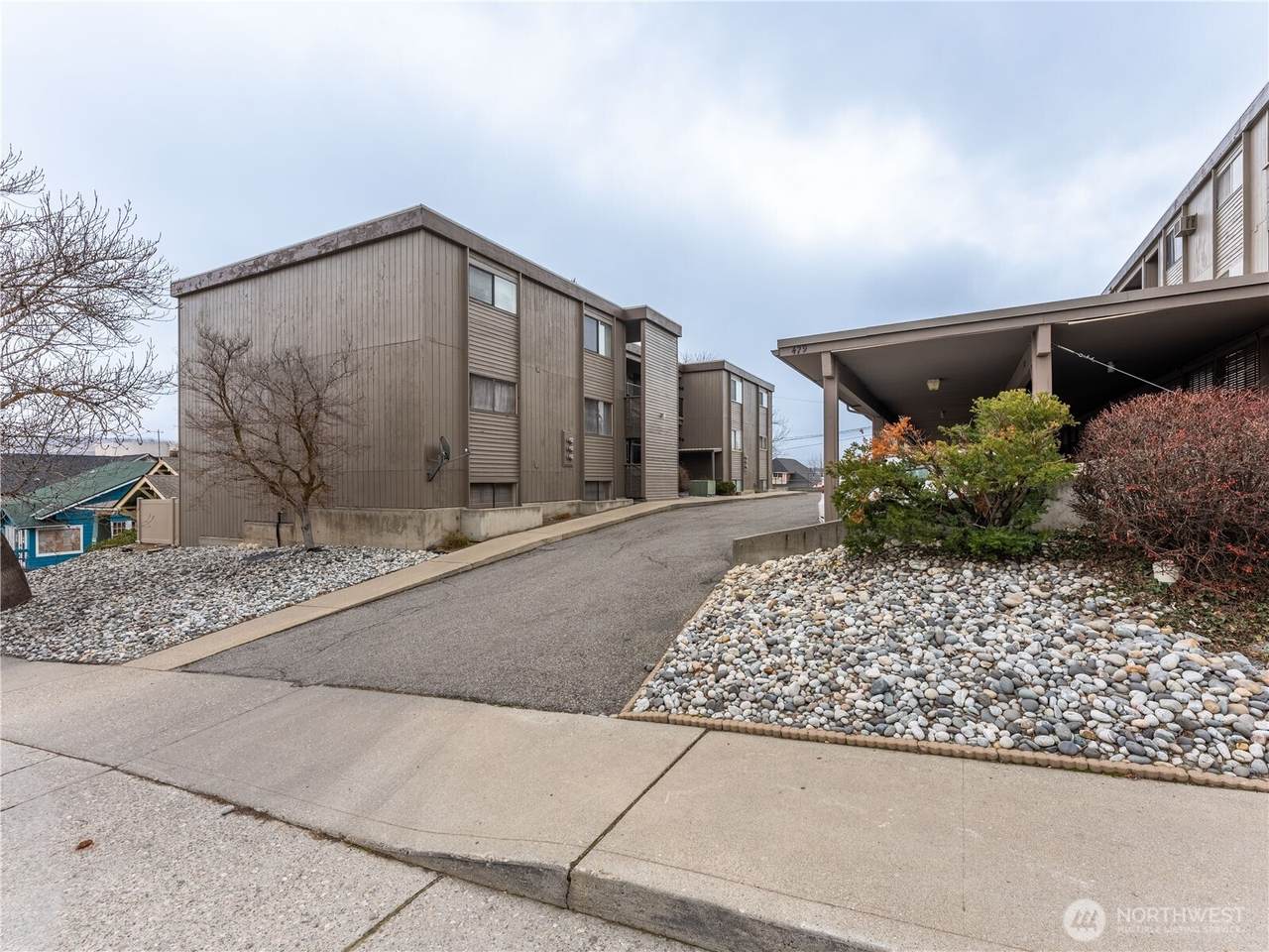 429 King Street - Photo 1