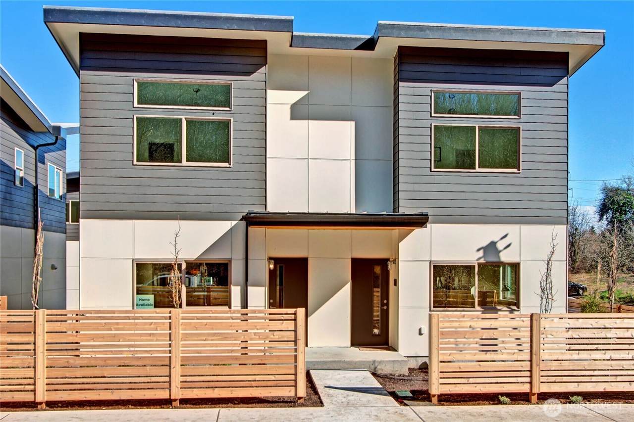 8706 42nd Avenue - Photo 1