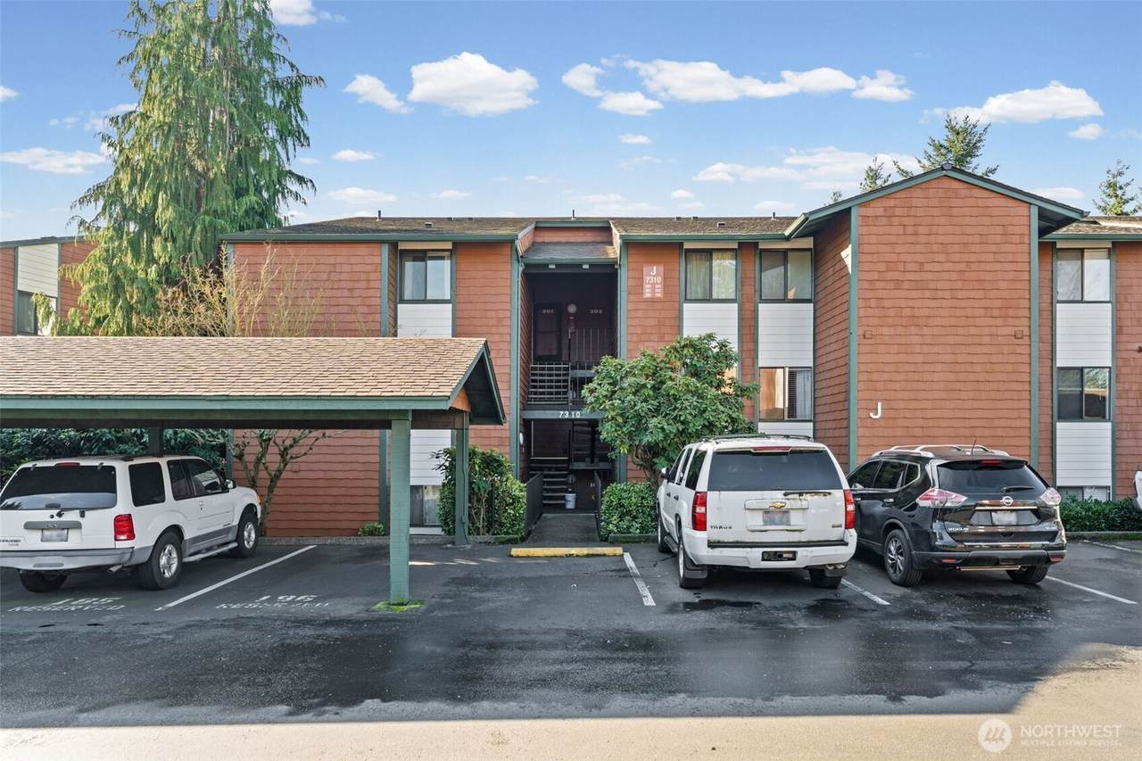 7310 Skyview Lane - Photo 1