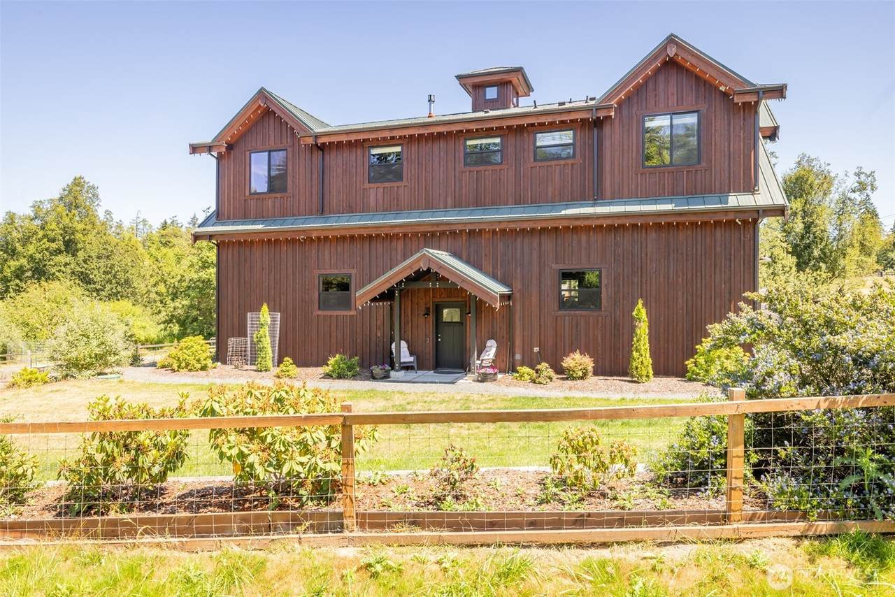 273 Pearce Road - Photo 1