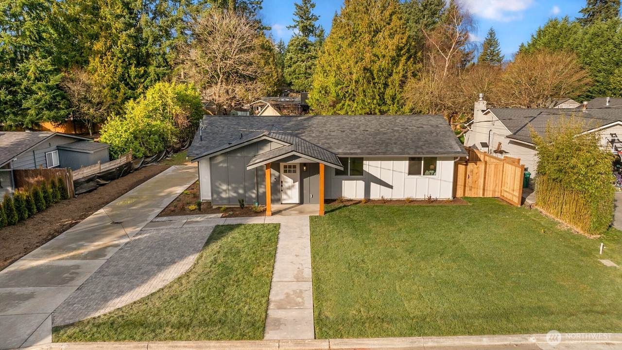8708 140th Street - Photo 1
