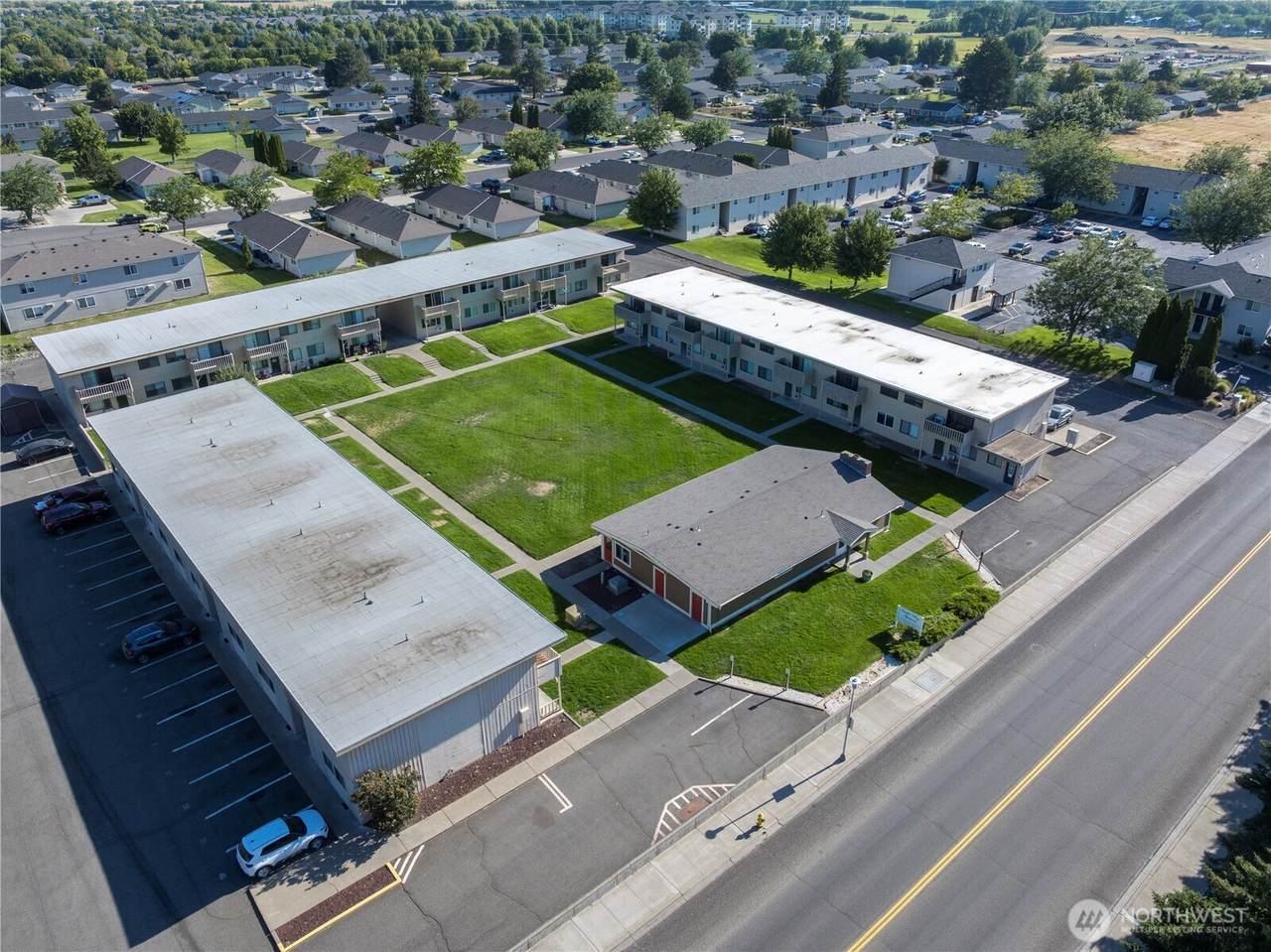 925 18th Avenue - Photo 1