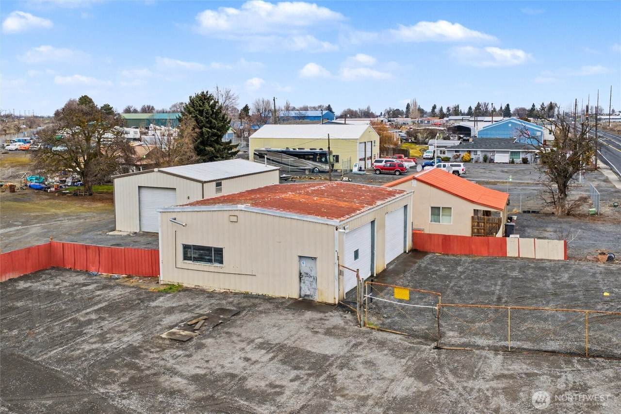 4150 Stratford Road - Photo 1