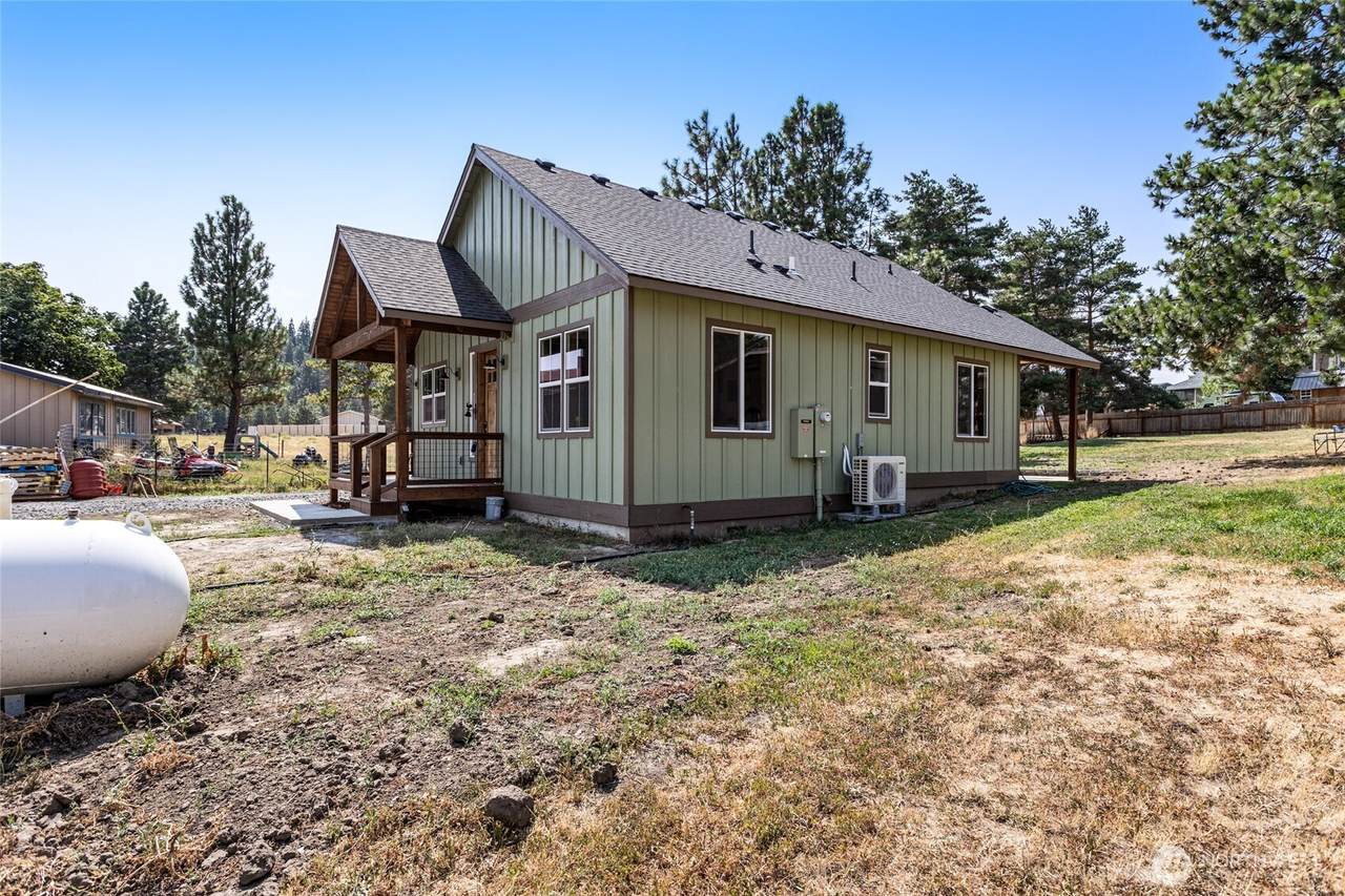 91 Twin Lakes Road - Photo 1