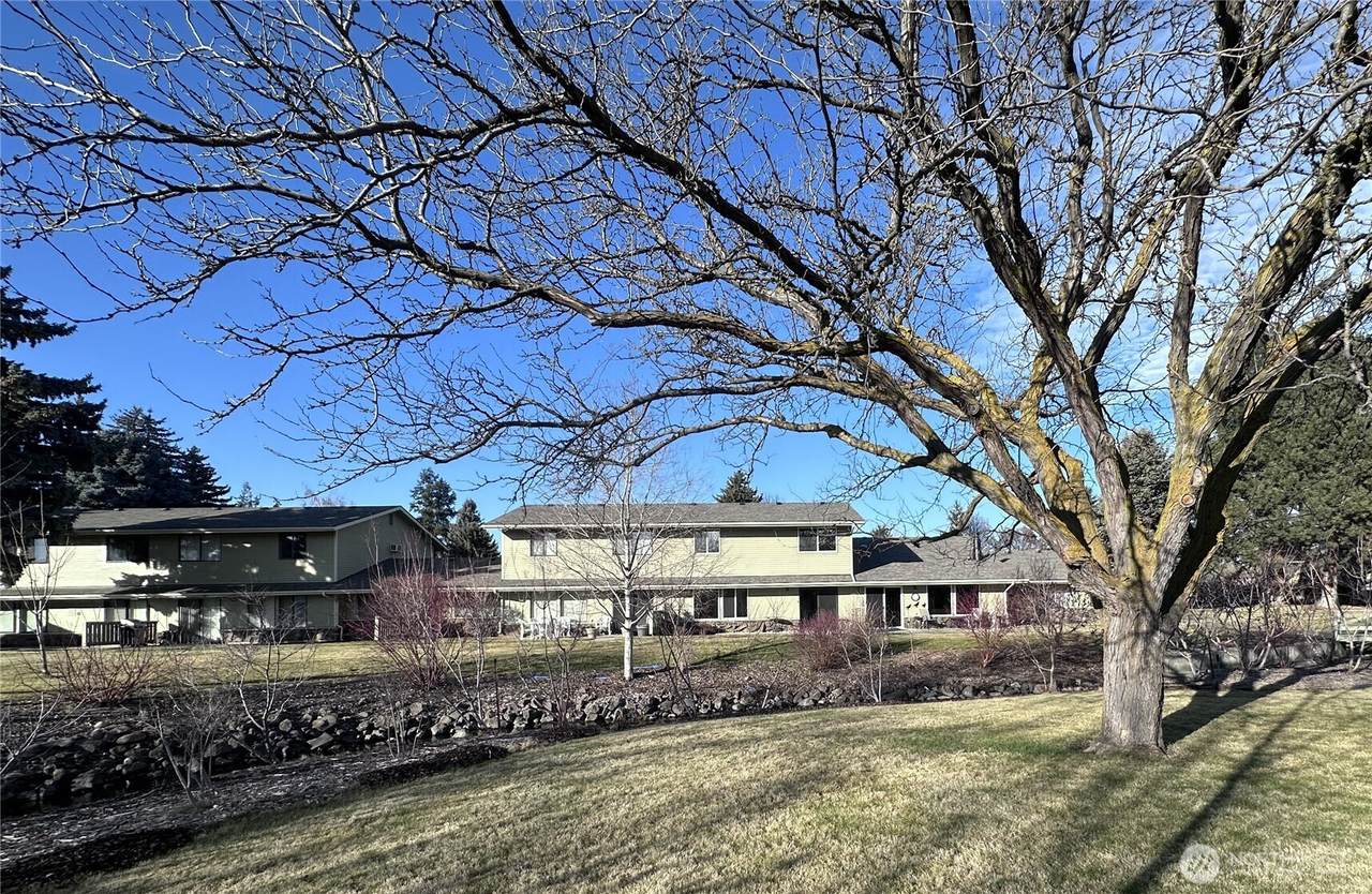500 Cherry Lane - Photo 1