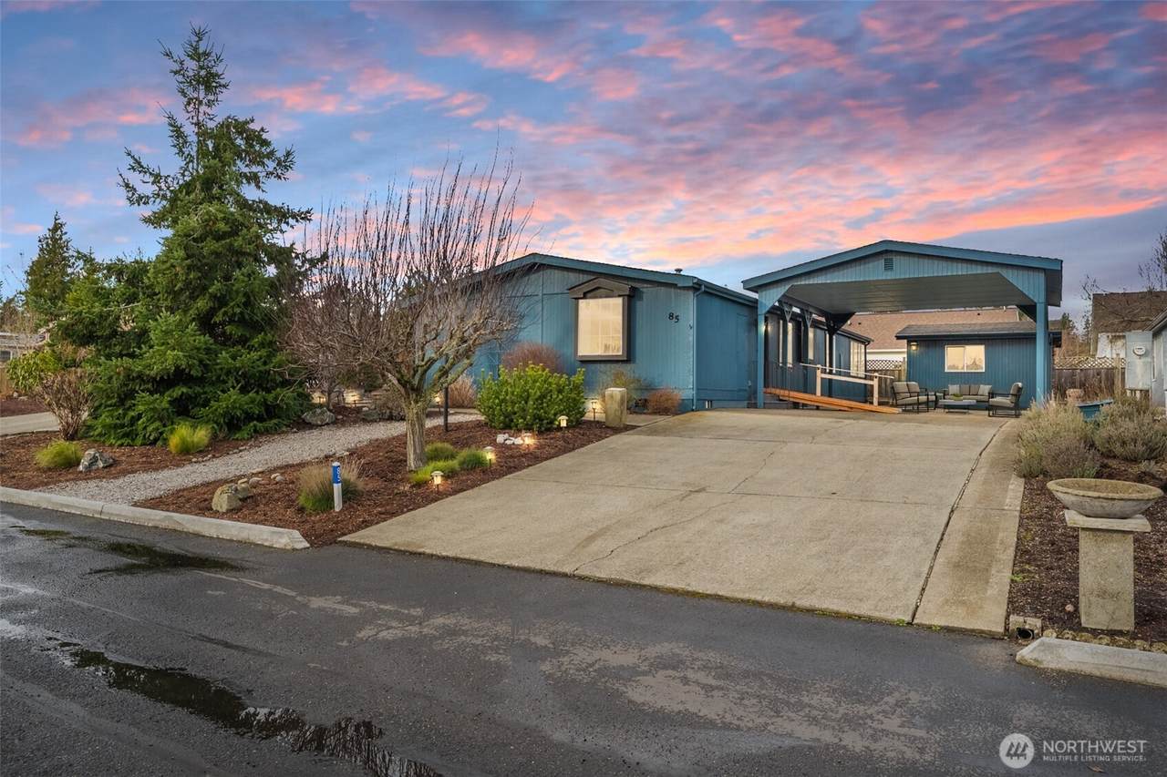 3802 James Street - Photo 1