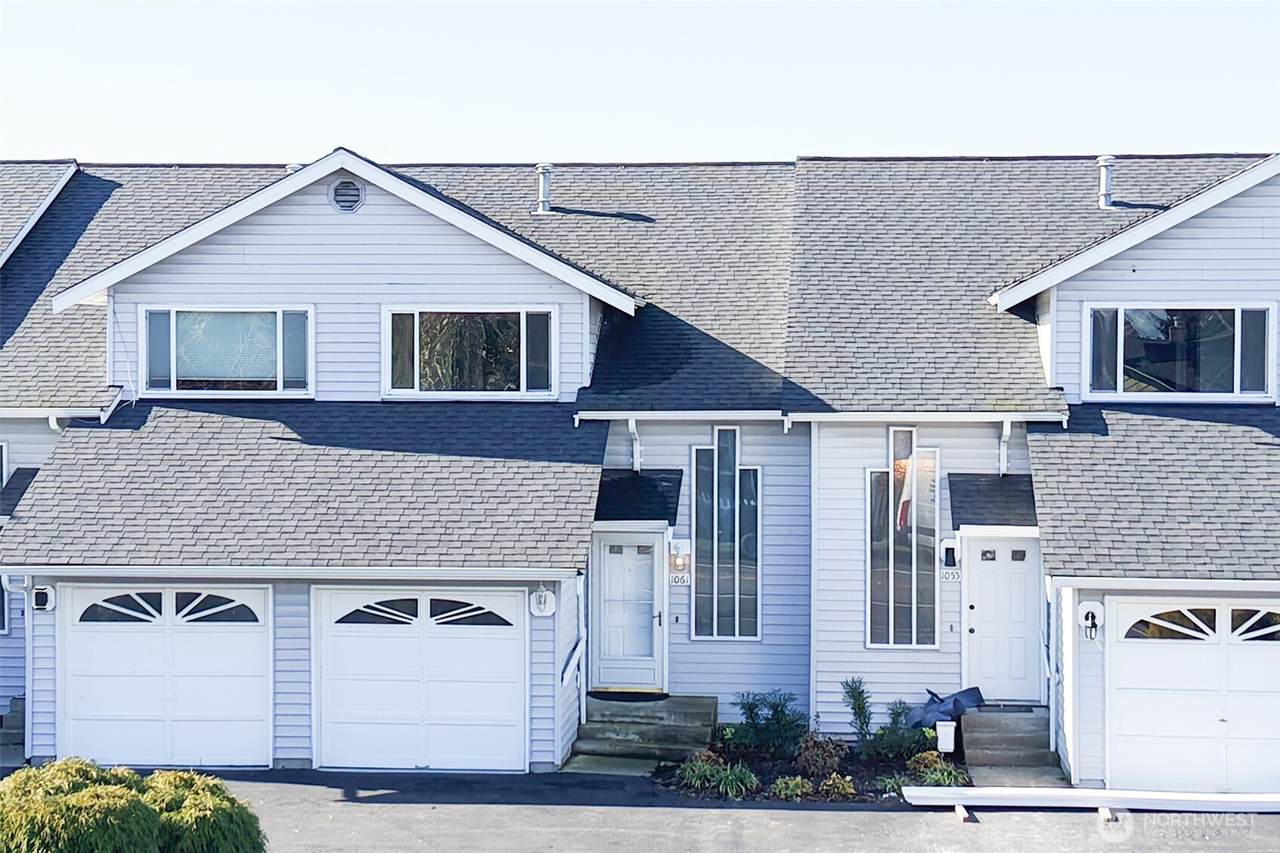 1061 Peace Portal Dr - Photo 1