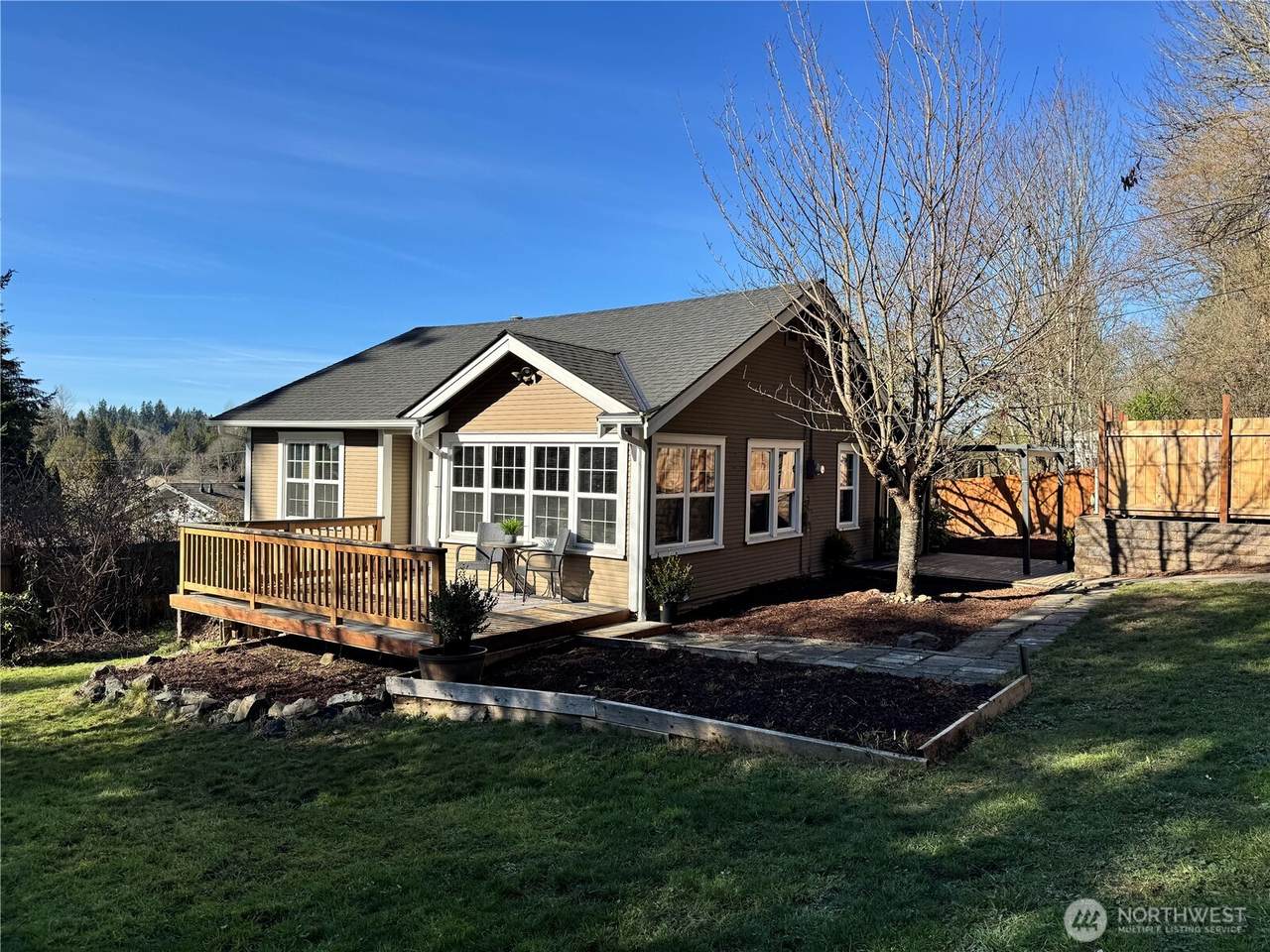 10521 Lake View Drive - Photo 1