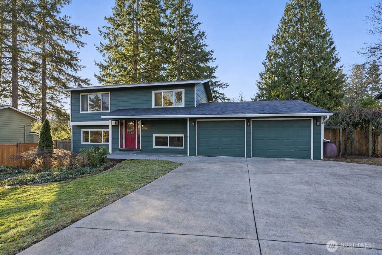 9211 136th Pl - Photo 1