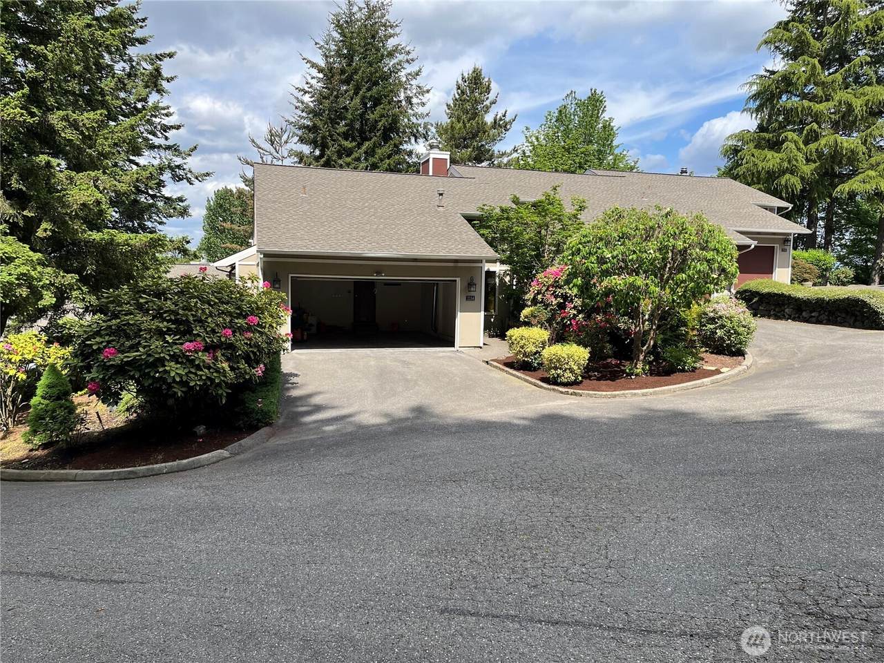 2114 7th Avenue - Photo 1