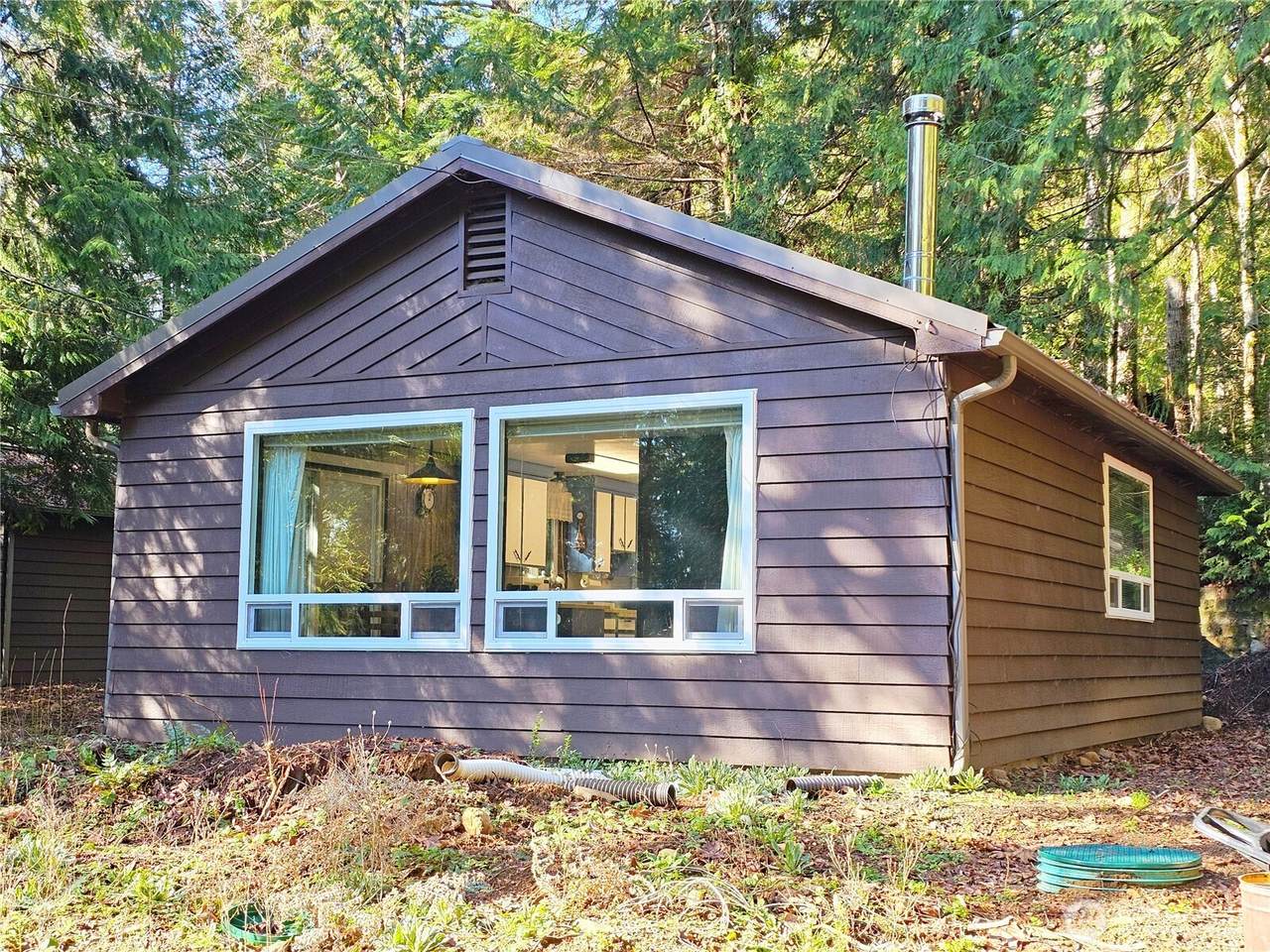 121 Bay View Avenue - Photo 1