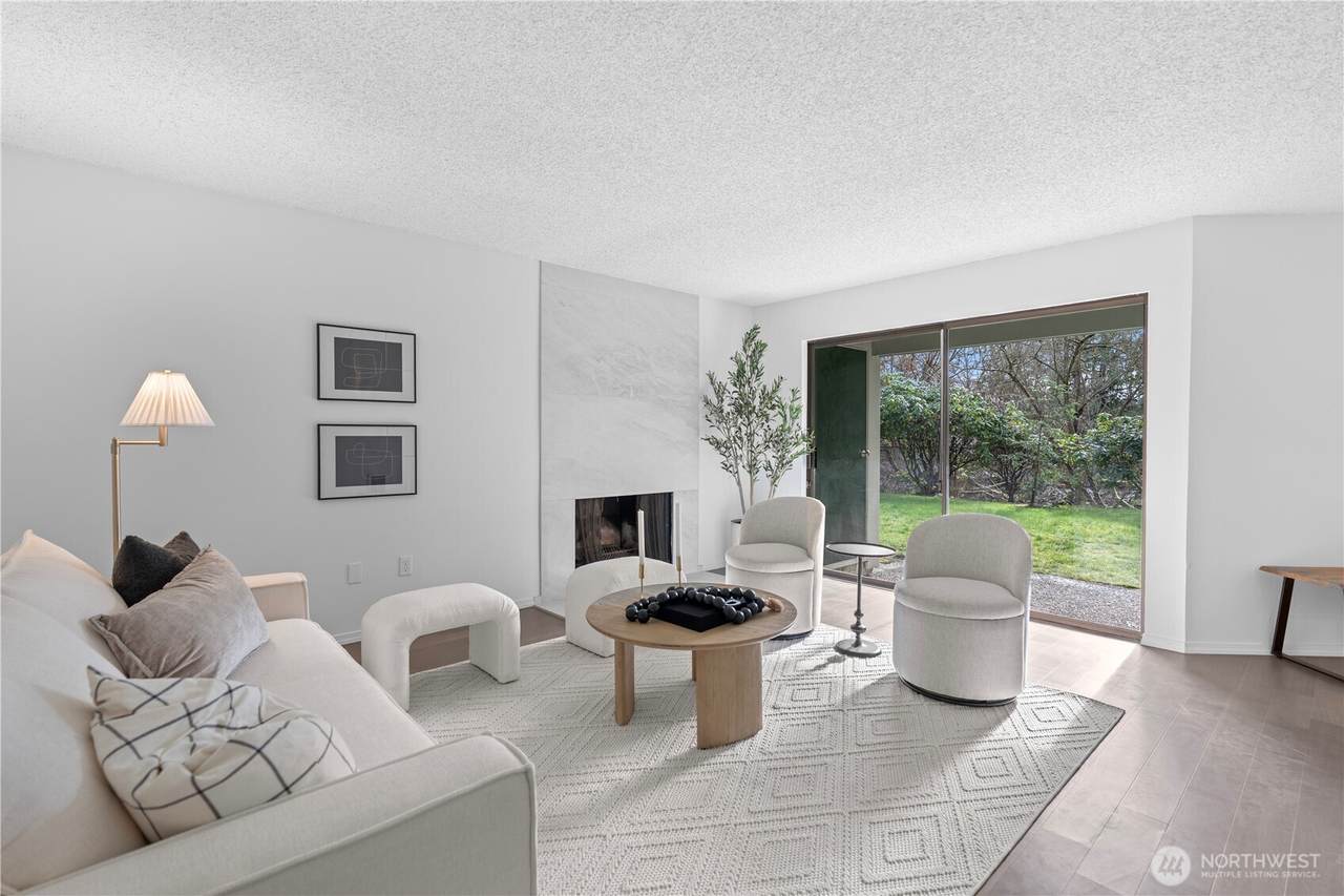 13735 15th Avenue - Photo 1