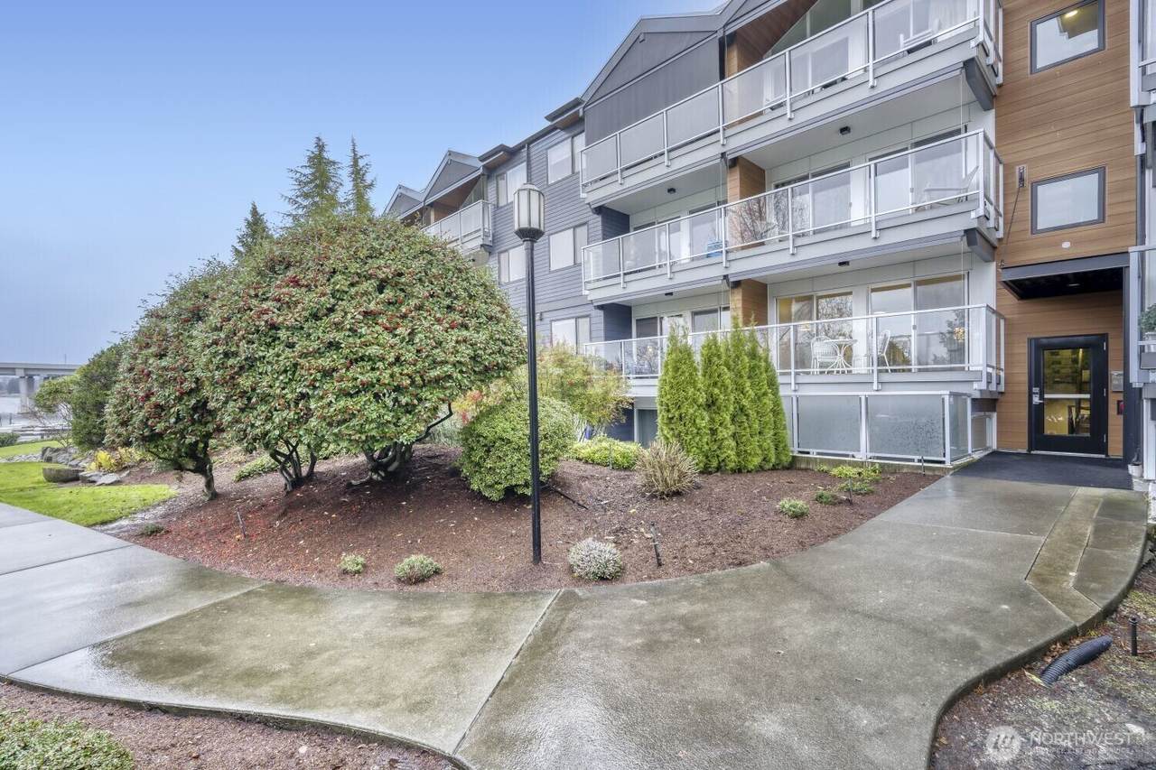 2501 Canterbury Lane - Photo 1