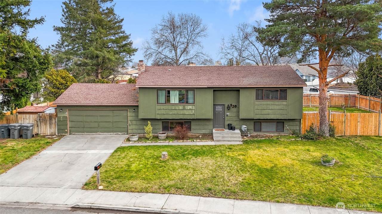 520 N Conway Place - Photo 1