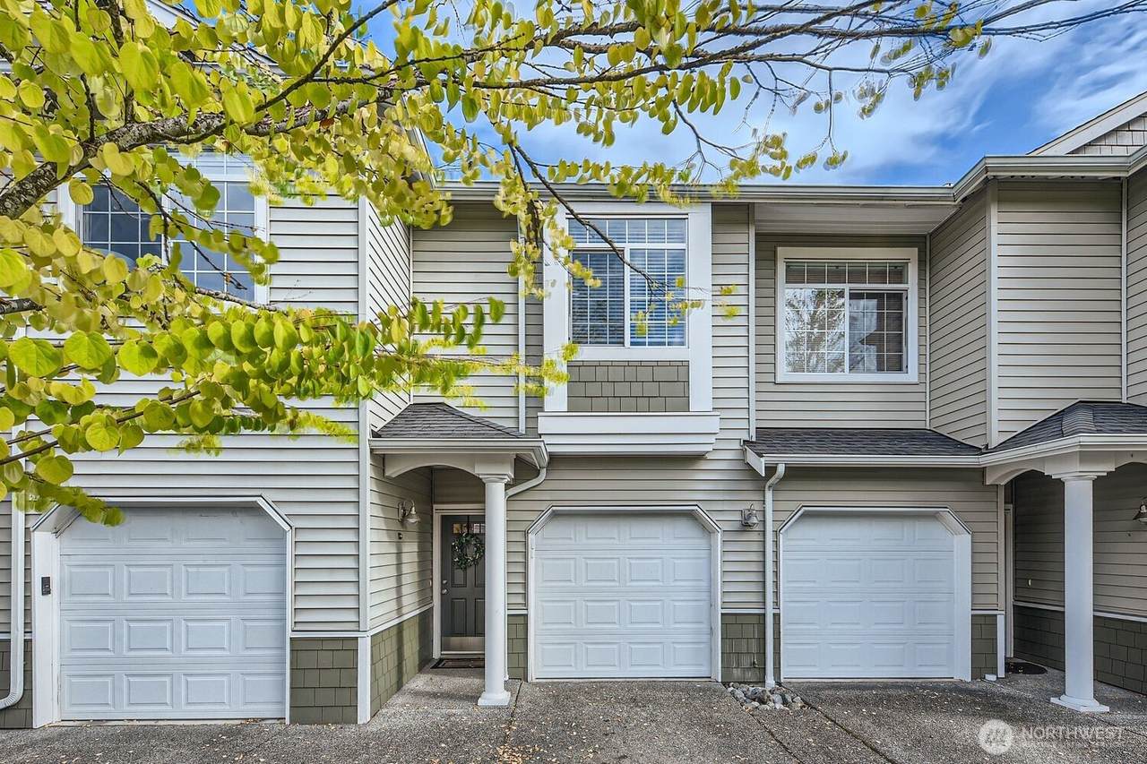 1855 Trossachs Blvd Se - Photo 1