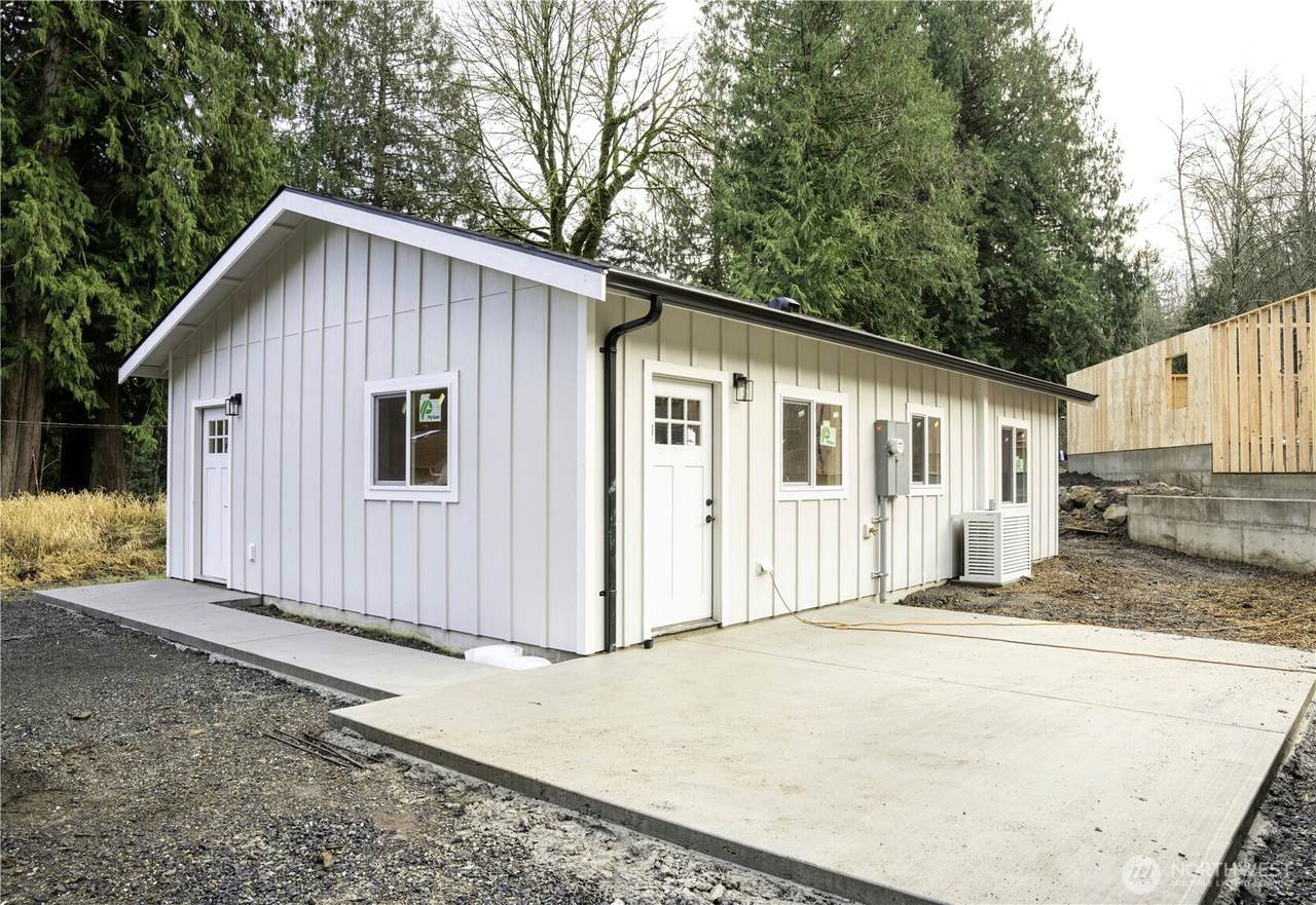 2923 Brook Lane - Photo 1