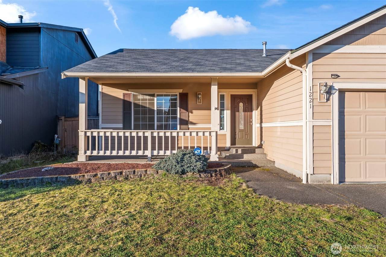 https://bt-photos.global.ssl.fastly.net/nwmls/1280_boomver_1_2480991-1.jpg