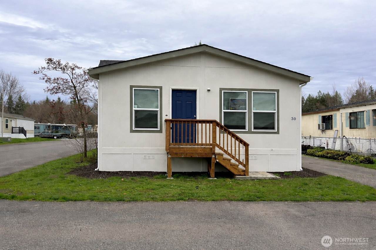 4501 Addy Street - Photo 1