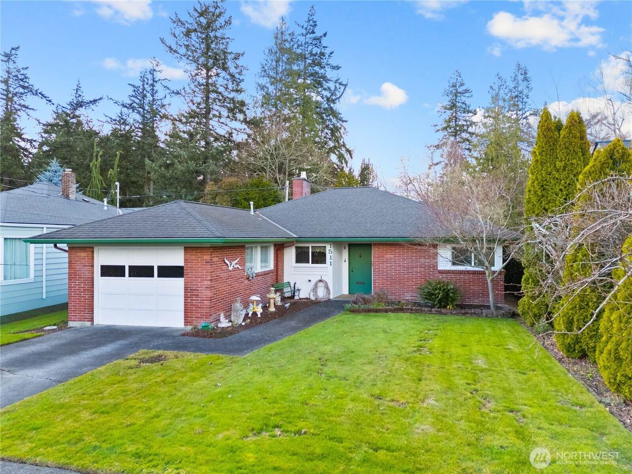 1511 12th Street - Photo 1
