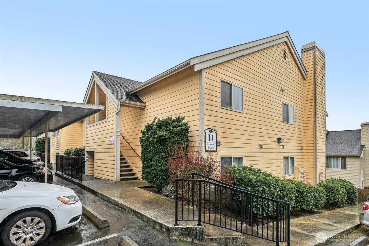 1111 Villard Street - Photo 1