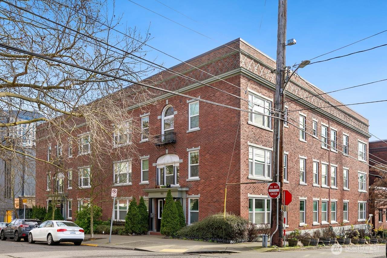 901 43rd Street - Photo 1