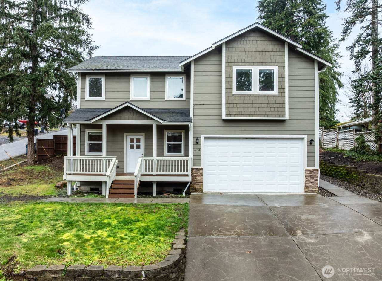 813 10th Street - Photo 1