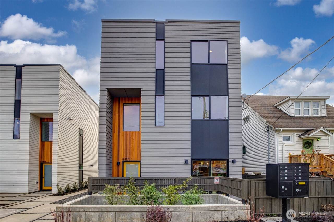 4405 Holly Street - Photo 1